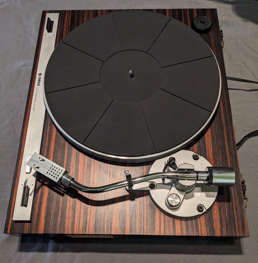 Platine Yamaha YP-B2 – Modèle hi-fi des années 80