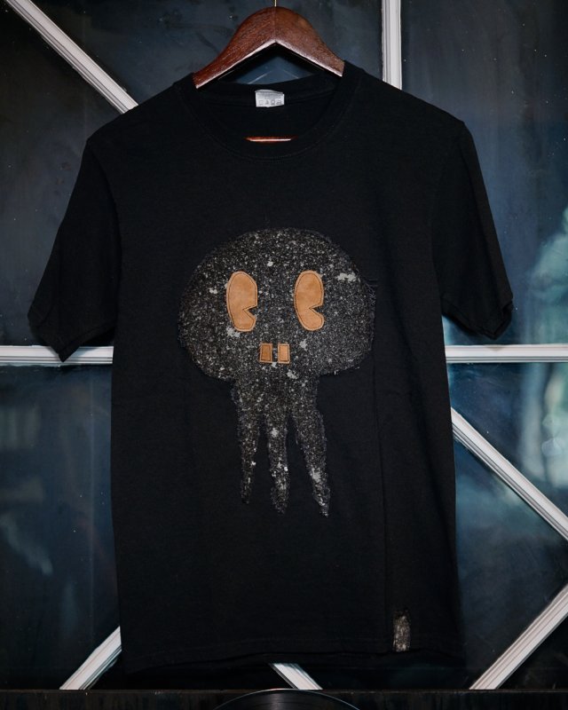 T-shirt patch squelette