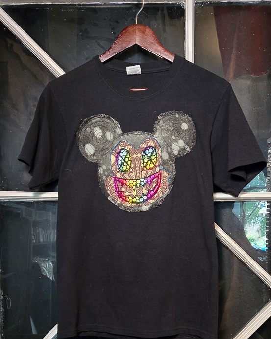 T-shirt Deadmou5 patch