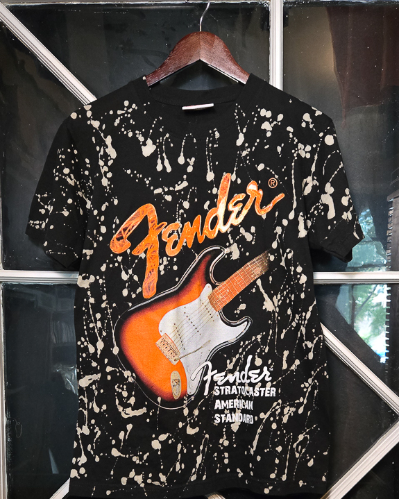 T-shirt Fender (BleachArt)