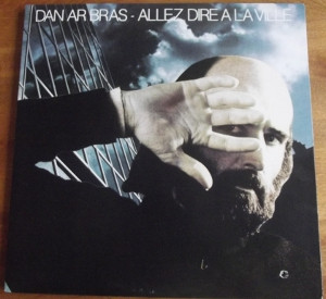 Allez Dire À La Ville